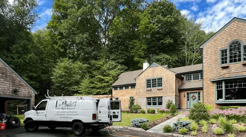Strongsville Power Washing equipment